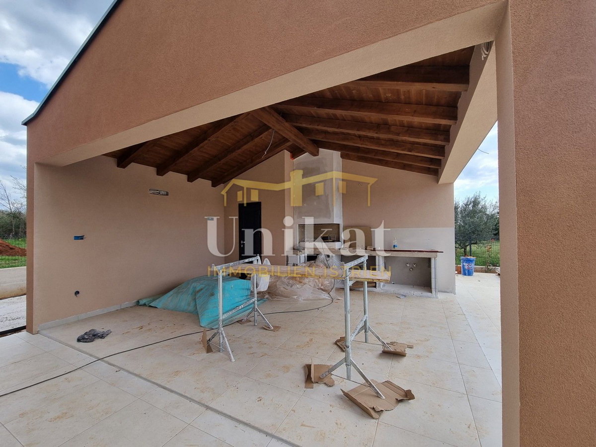 Casa nei dintorni di Višnjan - 4 camere da letto e piscina